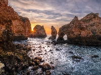 Ponta da Piedade, Wybrzeże, Wschód słońca, Portugalia, Morze, Skały, Region Algarve