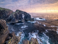 Wyspa Lewis, Szkocja, Zachód słońca, Wybrzeże, Skały, Stac a Phris, Morze, Łuk skalny